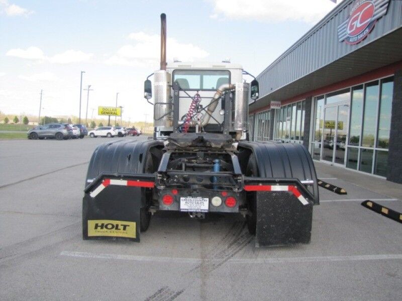 2015 Caterpillar CT660 Day Cab Collinsville OK
