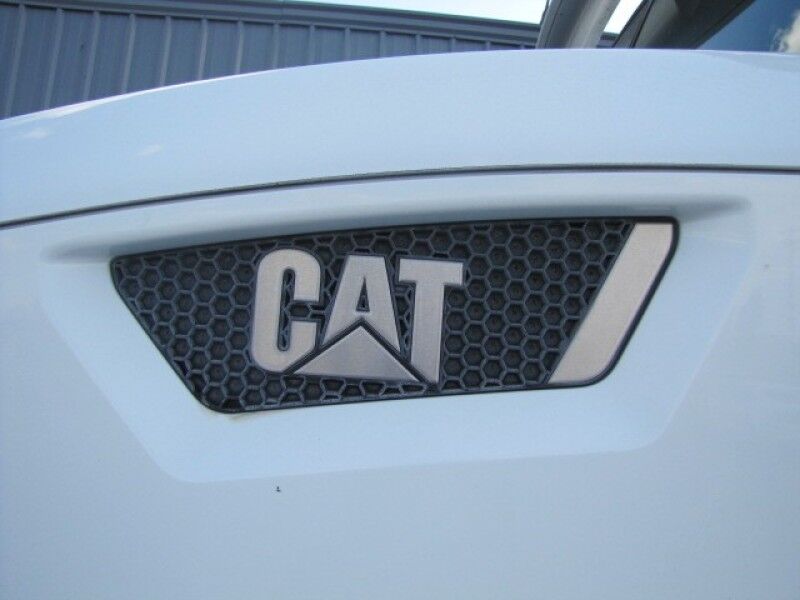 2015 Caterpillar CT660 Day Cab Collinsville OK