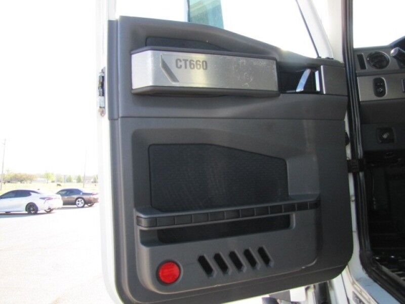 2015 Caterpillar CT660 Day Cab Collinsville OK