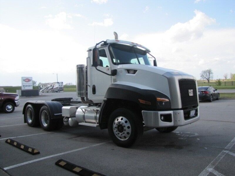 2015 Caterpillar CT660 Day Cab Collinsville OK