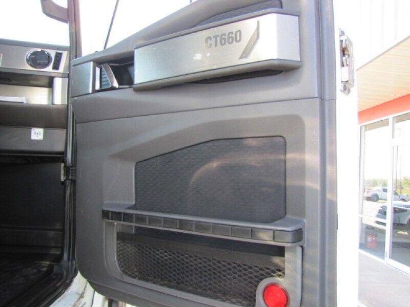 2015 Caterpillar CT660 Day Cab Collinsville OK