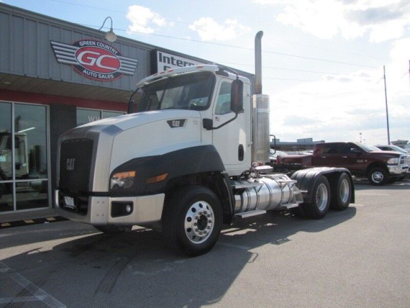 2015 Caterpillar CT660 Day Cab Collinsville OK