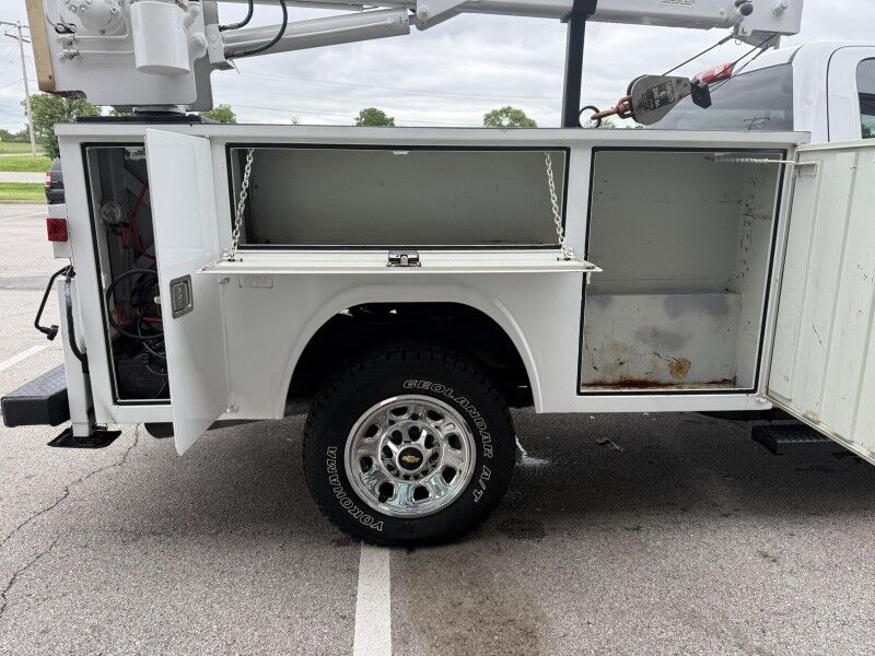 2015 Chevrolet 3500HD SRW 4x4 Utility w/ Crane Work Truck Collinsville OK