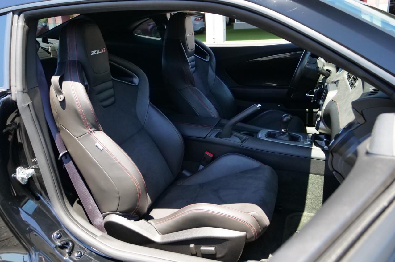 2015 Chevrolet Camaro ZL1 / 6.2L Supercharged V8 / Recaro Seats / Manual! Lincolnton NC