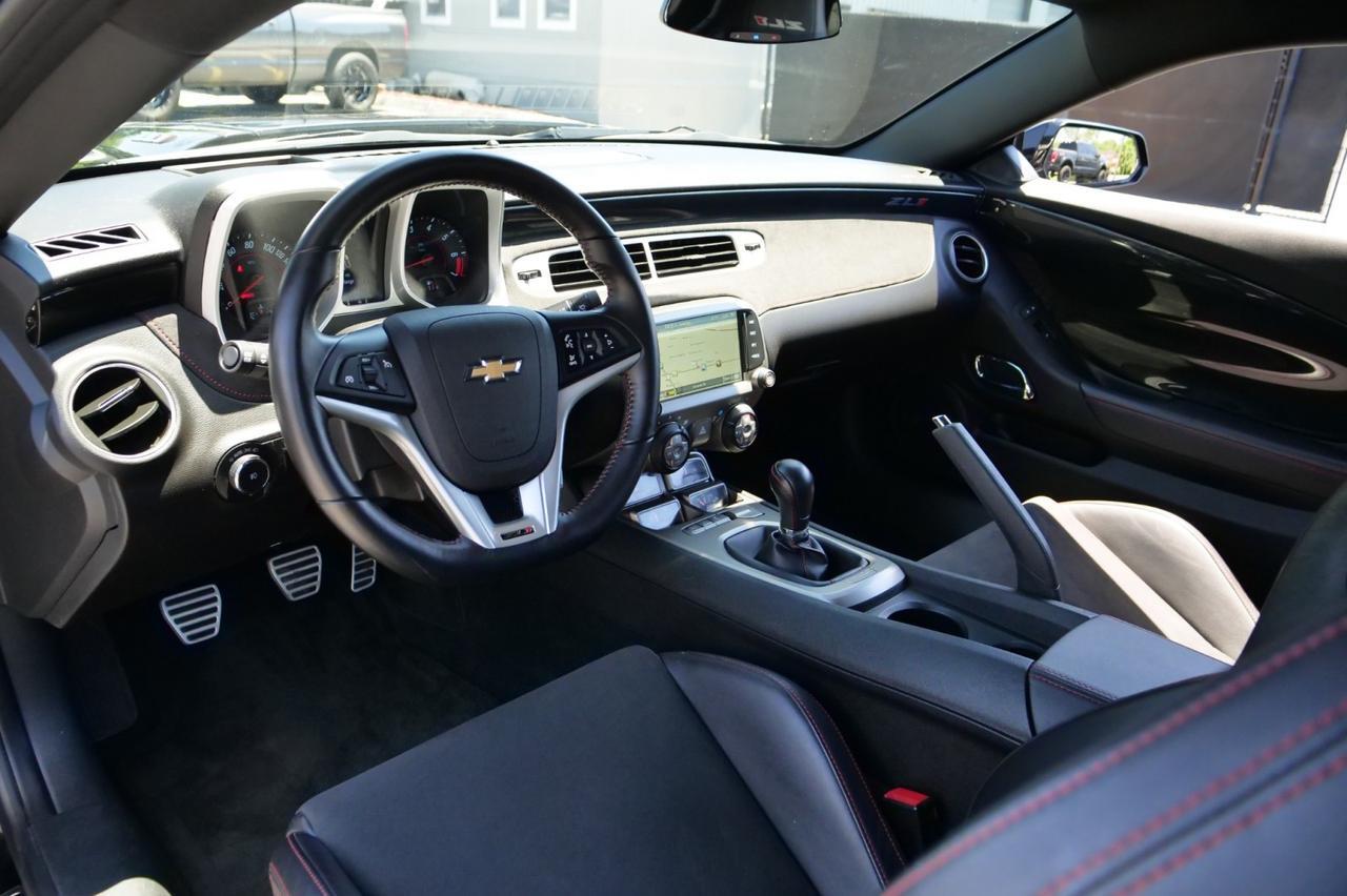 2015 Chevrolet Camaro ZL1 / 6.2L Supercharged V8 / Recaro Seats / Manual! Lincolnton NC