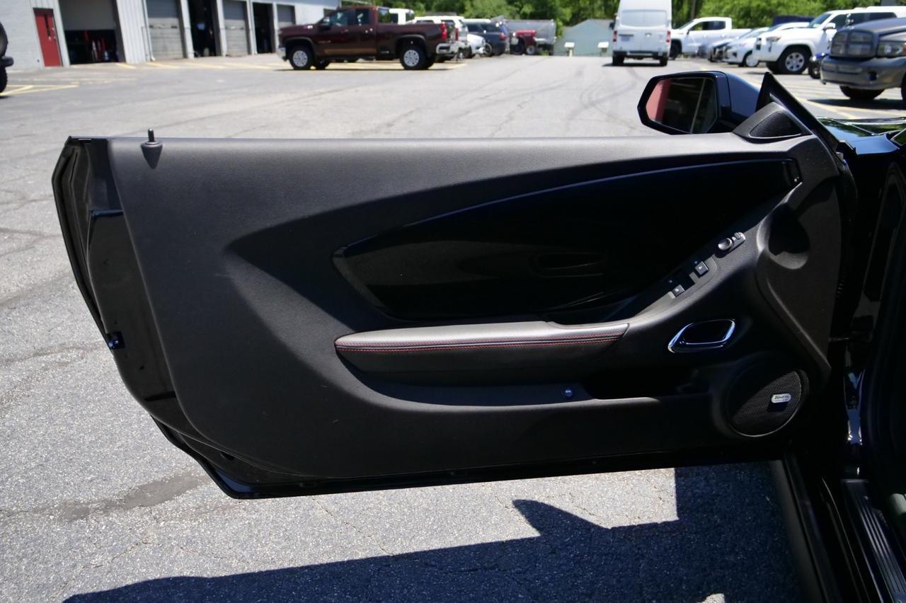 2015 Chevrolet Camaro ZL1 / 6.2L Supercharged V8 / Recaro Seats / Manual! Lincolnton NC