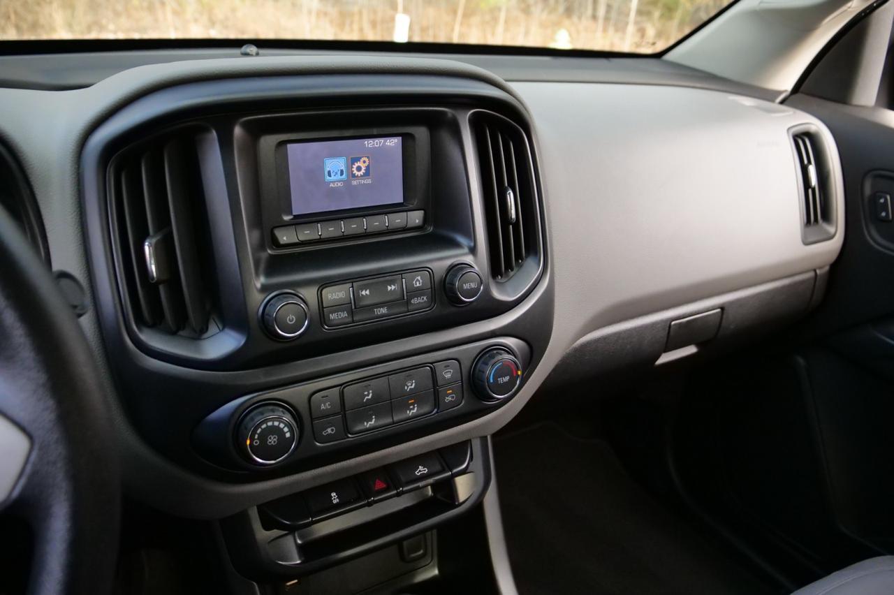 2015 Chevrolet Colorado Work Truck / Convenience Package / Cruise Control! Lincolnton NC