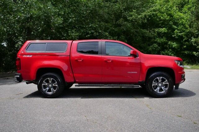2015 Chevrolet Colorado Z71 4X4 / Bed Topper / Heated Seats! High Point NC