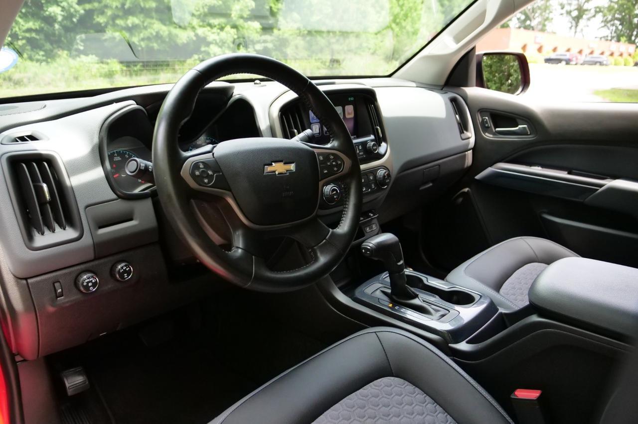 2015 Chevrolet Colorado Z71 4X4 / Bed Topper / Heated Seats! Lincolnton NC