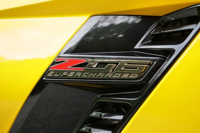 2015 Chevrolet Corvette Z06 3LZ / Ground Effects / Carbon Fiber Roof & Trim! High Point NC