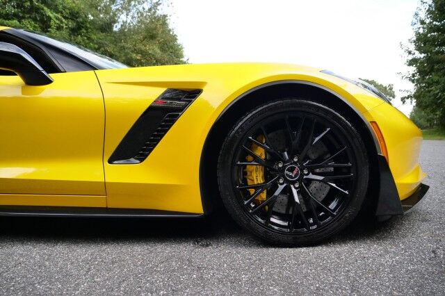 2015 Chevrolet Corvette Z06 3LZ / Ground Effects / Carbon Fiber Roof & Trim! High Point NC