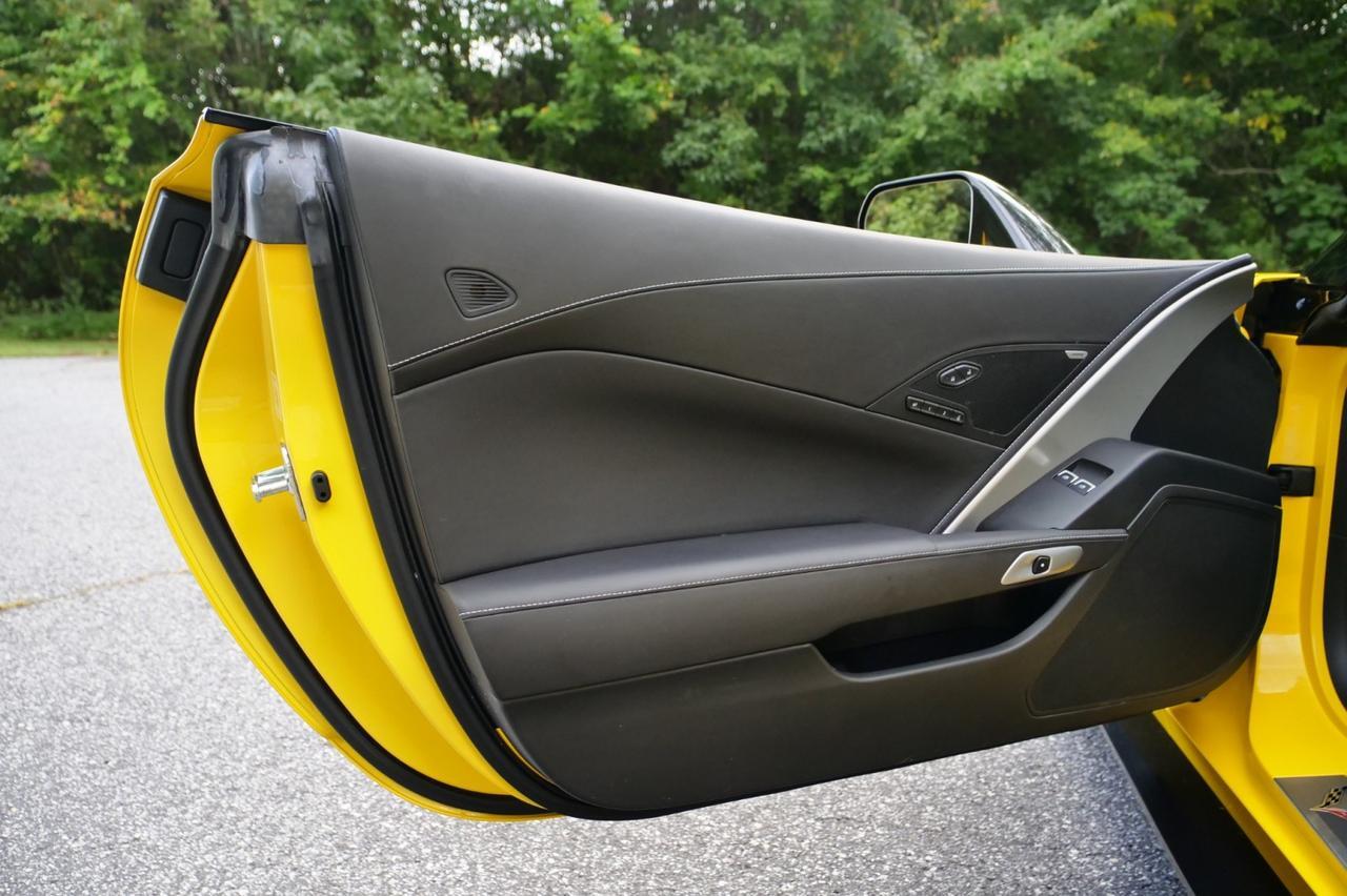 2015 Chevrolet Corvette Z06 3LZ / Ground Effects / Carbon Fiber Roof & Trim! Lincolnton NC