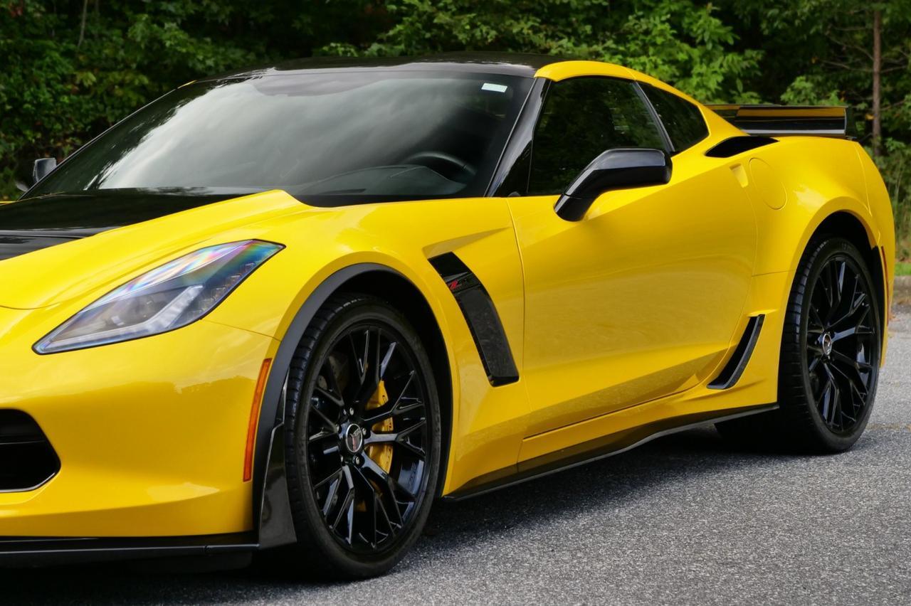 2015 Chevrolet Corvette Z06 3LZ / Ground Effects / Carbon Fiber Roof & Trim! Lincolnton NC
