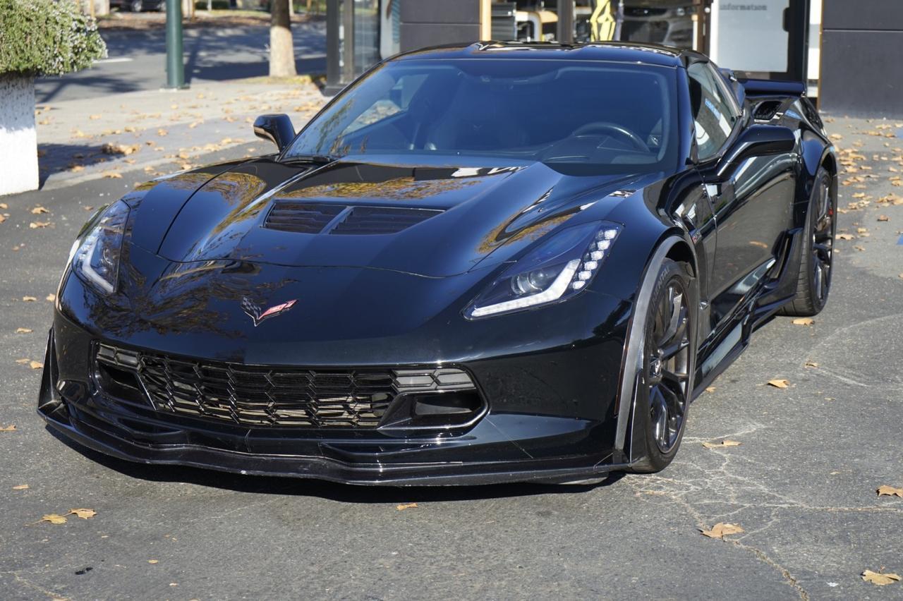 2015 Chevrolet Corvette Stingray 3LZ Z06 photo 3
