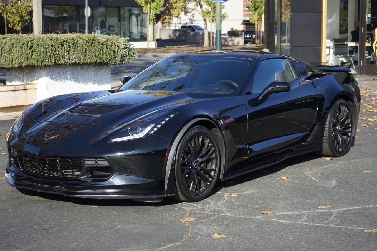 2015 Chevrolet Corvette Stingray 3LZ Z06 photo 2