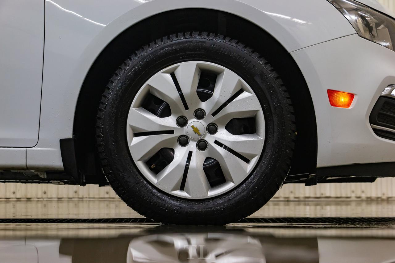 2015 Chevrolet Cruze 1LT BCam Remote Start Red Deer AB