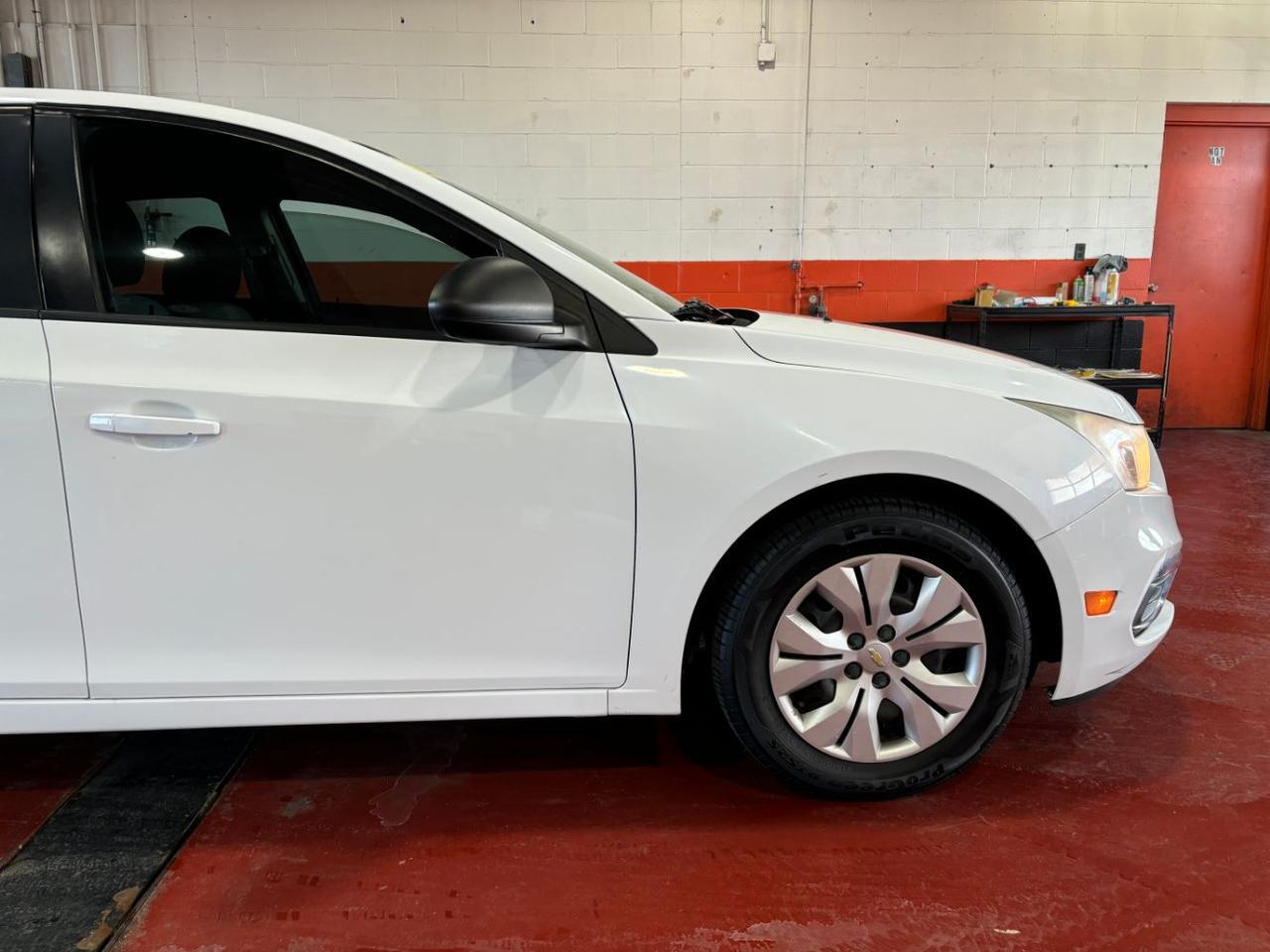 2015 Chevrolet Cruze LS Auto Franklin OH