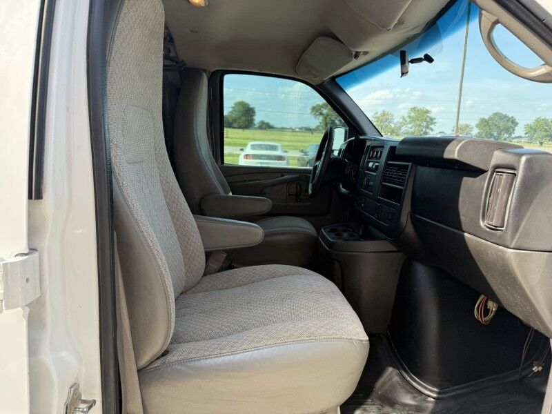 2015 Chevrolet Express 2500 Cargo Van Collinsville OK
