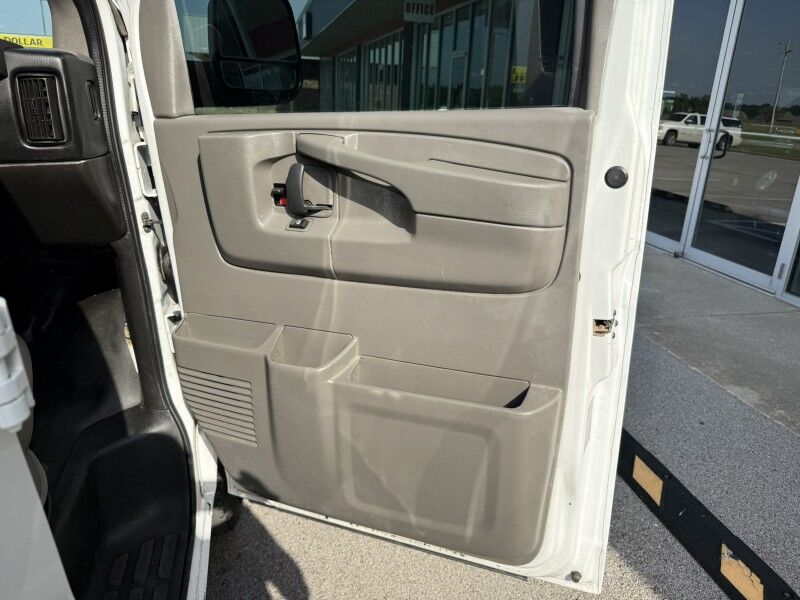 2015 Chevrolet Express 2500 Cargo Van Collinsville OK