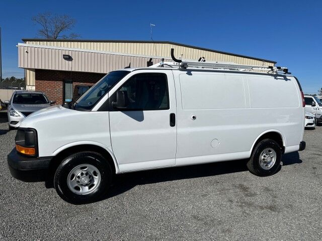 2015 Chevrolet Express 2500 Cargo Van w/ Ladder Rack & Bin Pkg