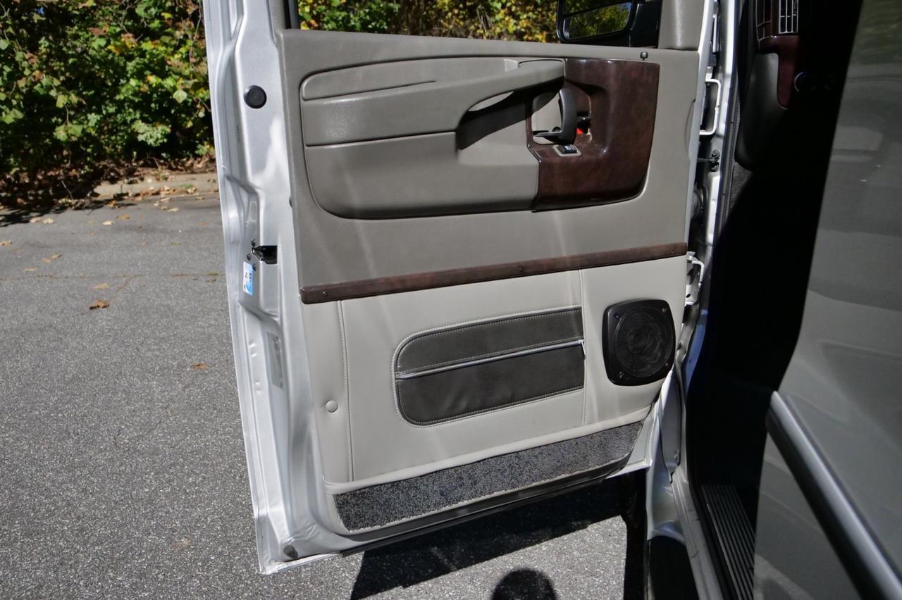 2015 Chevrolet Express Explorer Conversion Van / Limited SE / 9 Passenger! Lincolnton NC