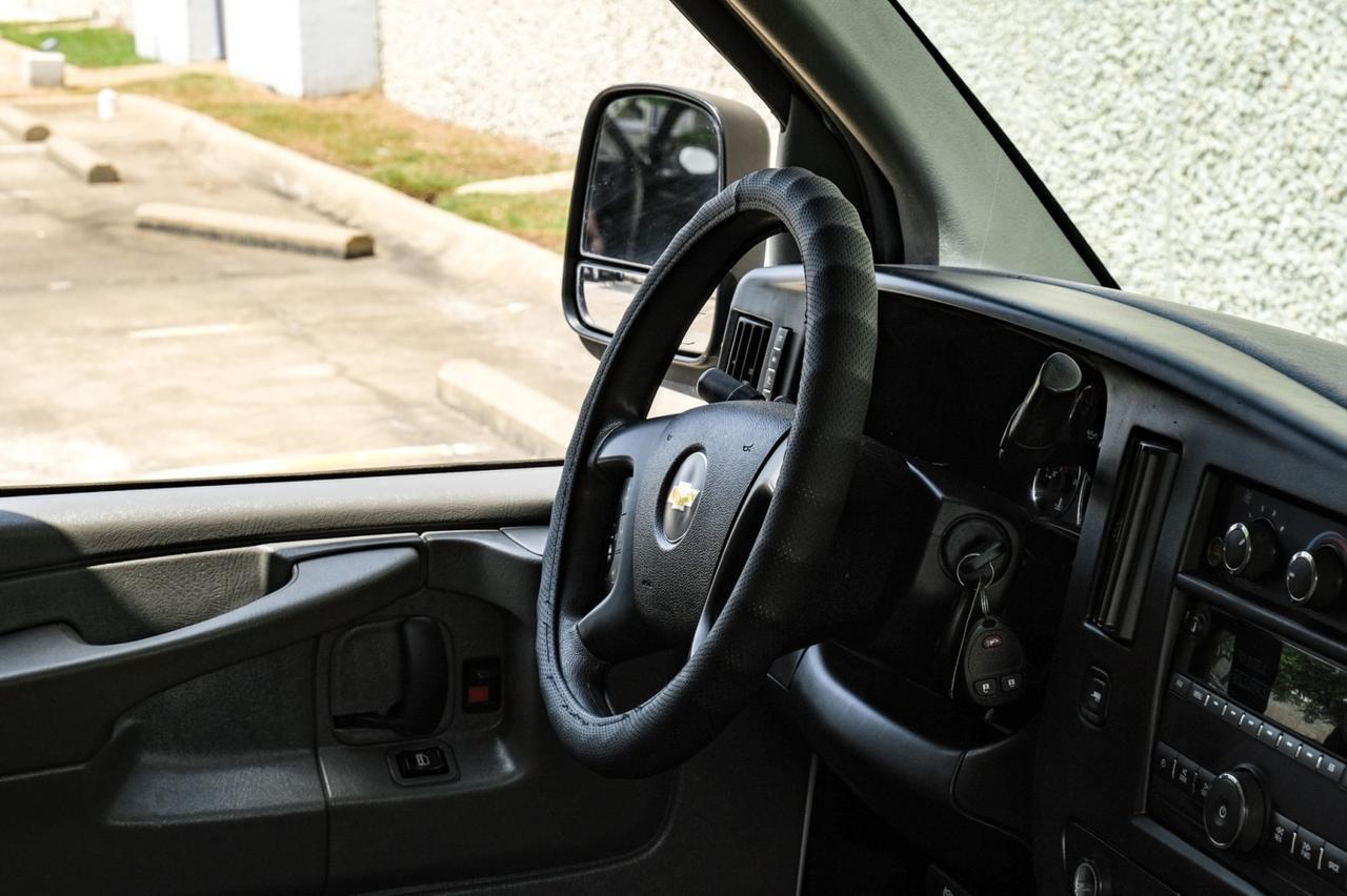 2015 Chevrolet Express Passenger LT Farmers Branch TX