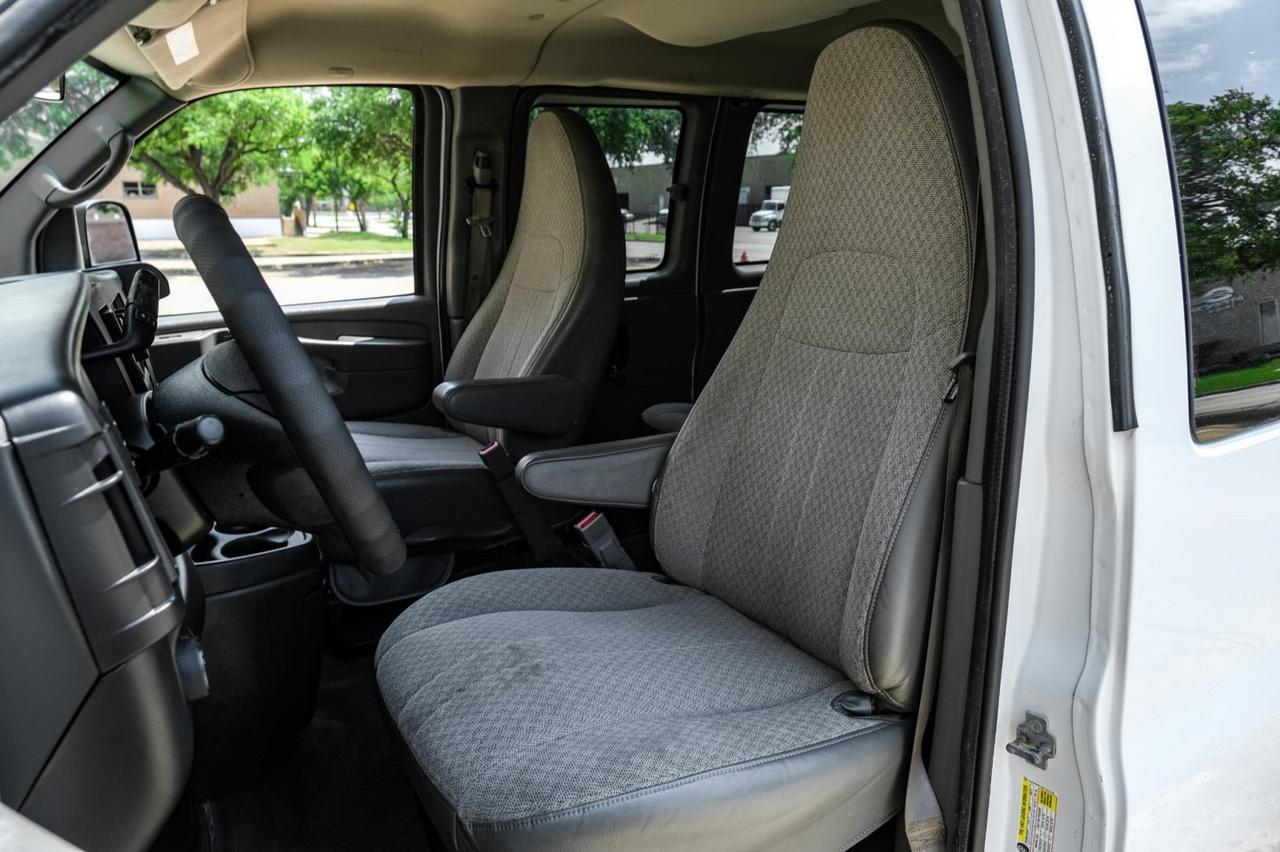 2015 Chevrolet Express Passenger LT Farmers Branch TX