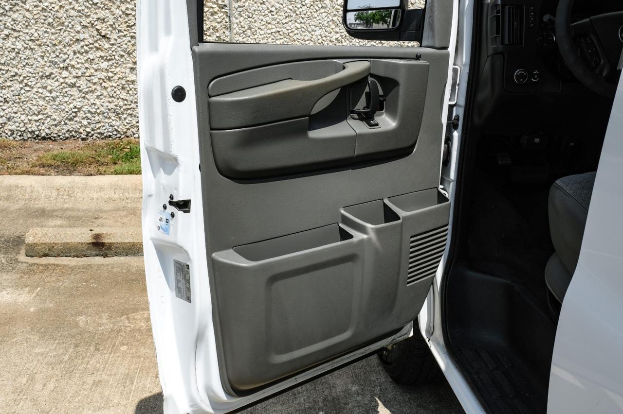 2015 Chevrolet Express Passenger LT Farmers Branch TX