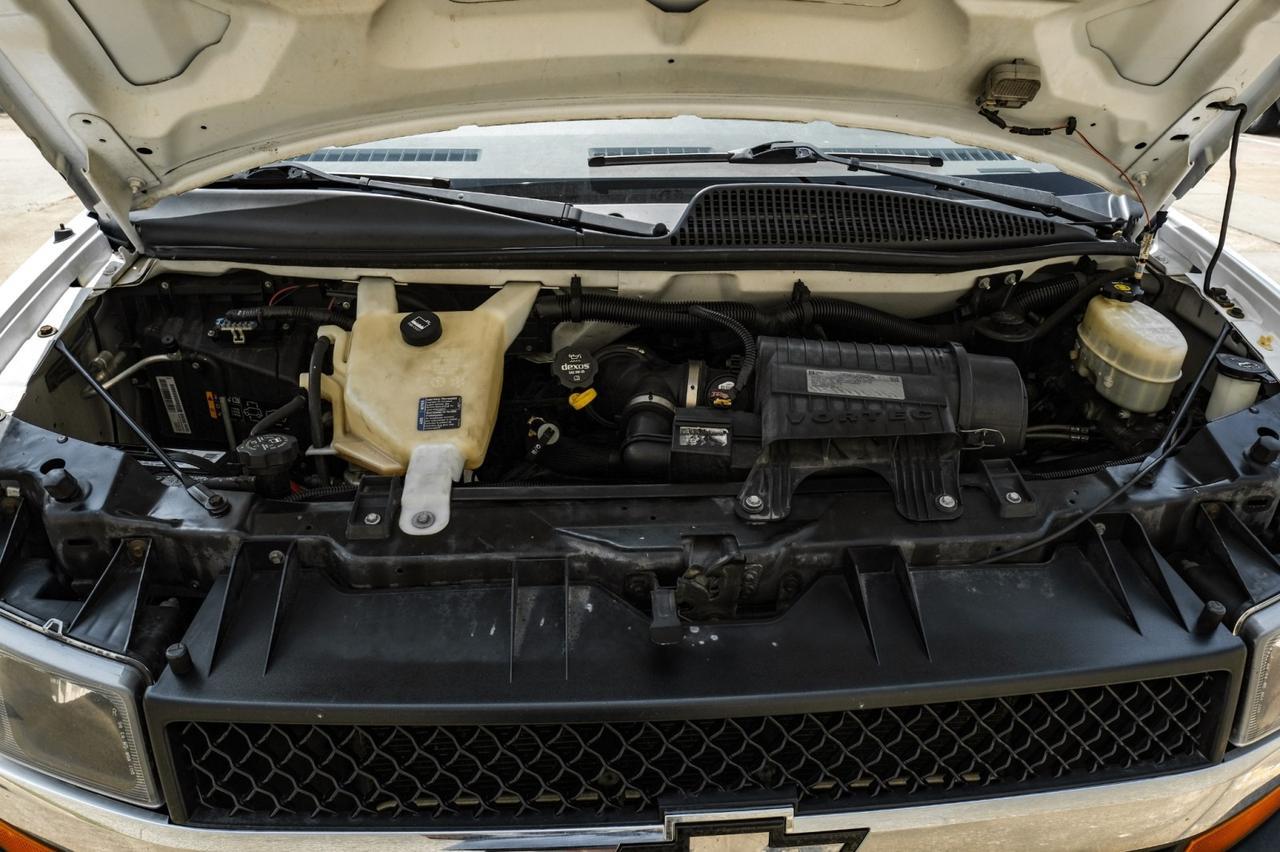 2015 Chevrolet Express Passenger LT Farmers Branch TX