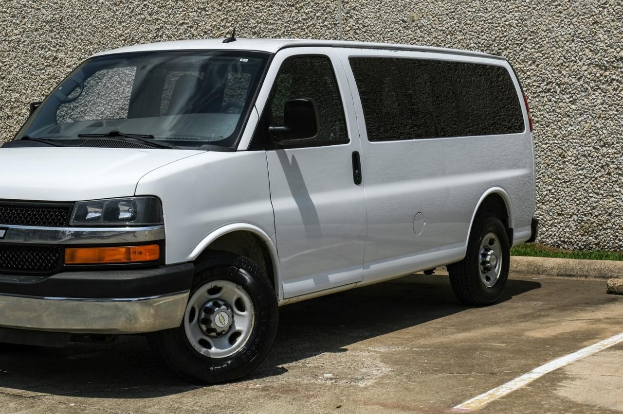 2015 Chevrolet Express Passenger LT Farmers Branch TX