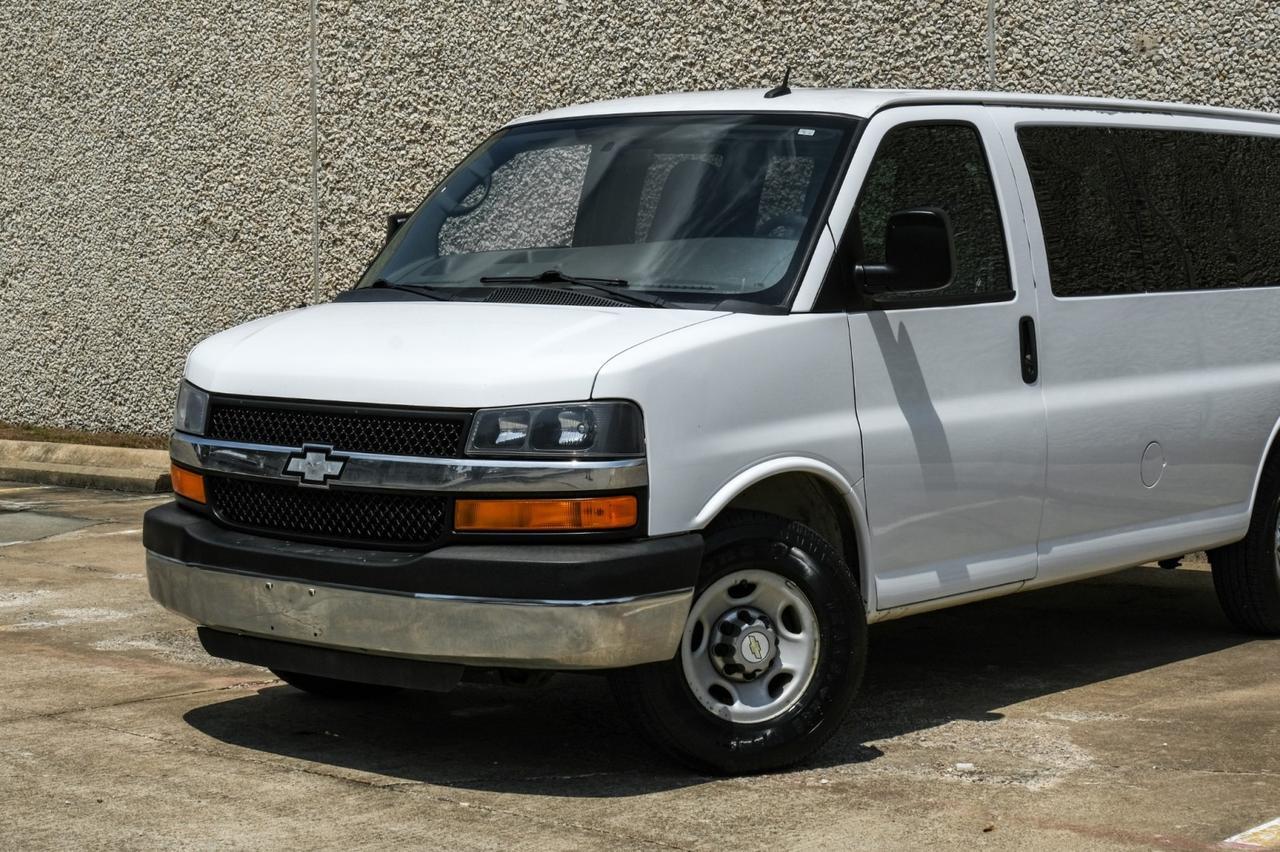 2015 Chevrolet Express Passenger LT Farmers Branch TX