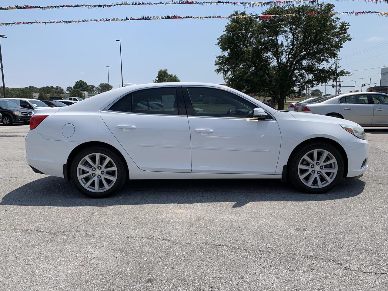 2015 Chevrolet Malibu LT Sedan 4D Aurora MO