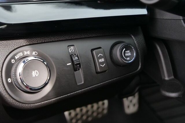 2015 Chevrolet SS / 6.2L V8 / Sunroof / Heated & Cooled Seats! High Point NC