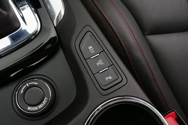 2015 Chevrolet SS / 6.2L V8 / Sunroof / Heated & Cooled Seats! High Point NC