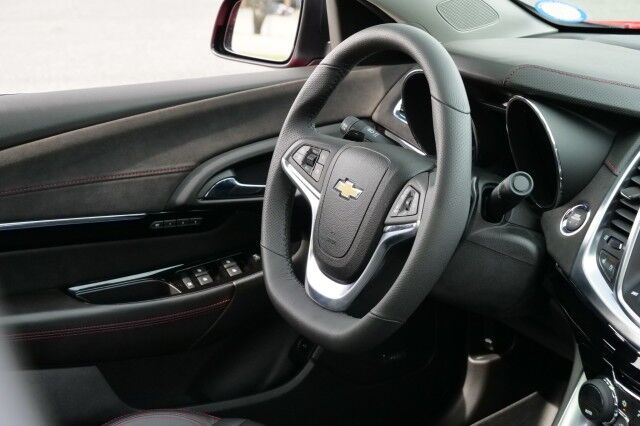 2015 Chevrolet SS / 6.2L V8 / Sunroof / Heated & Cooled Seats! High Point NC