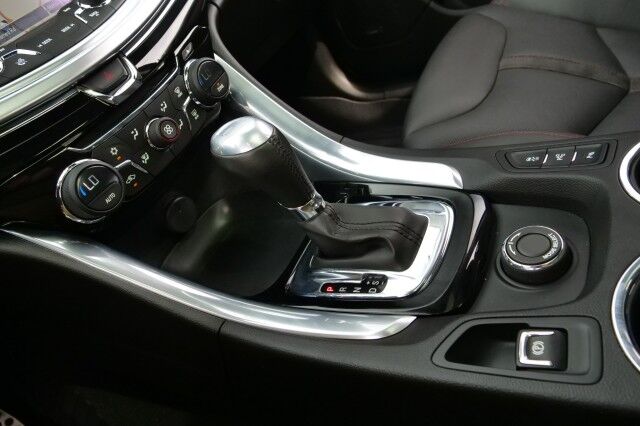 2015 Chevrolet SS / 6.2L V8 / Sunroof / Heated & Cooled Seats! High Point NC