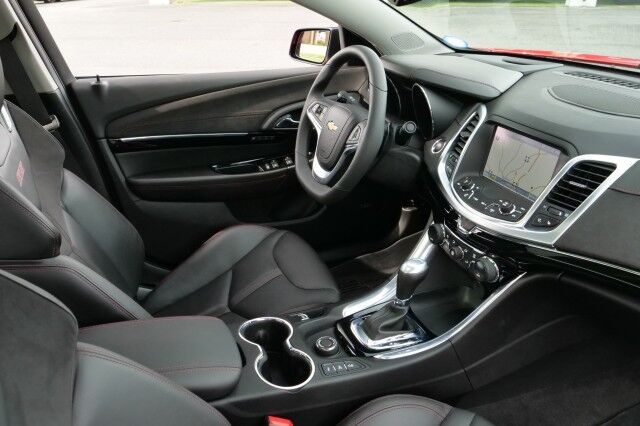 2015 Chevrolet SS / 6.2L V8 / Sunroof / Heated & Cooled Seats! High Point NC