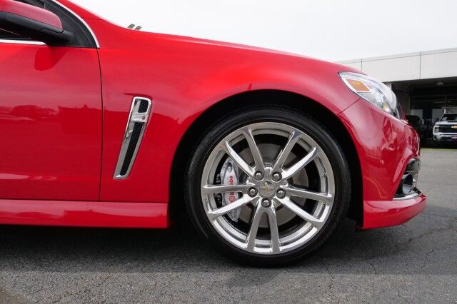 2015 Chevrolet SS / 6.2L V8 / Sunroof / Heated & Cooled Seats! High Point NC