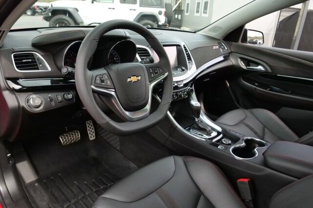 2015 Chevrolet SS / 6.2L V8 / Sunroof / Heated & Cooled Seats! High Point NC