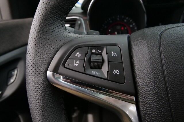 2015 Chevrolet SS / 6.2L V8 / Sunroof / Heated & Cooled Seats! High Point NC