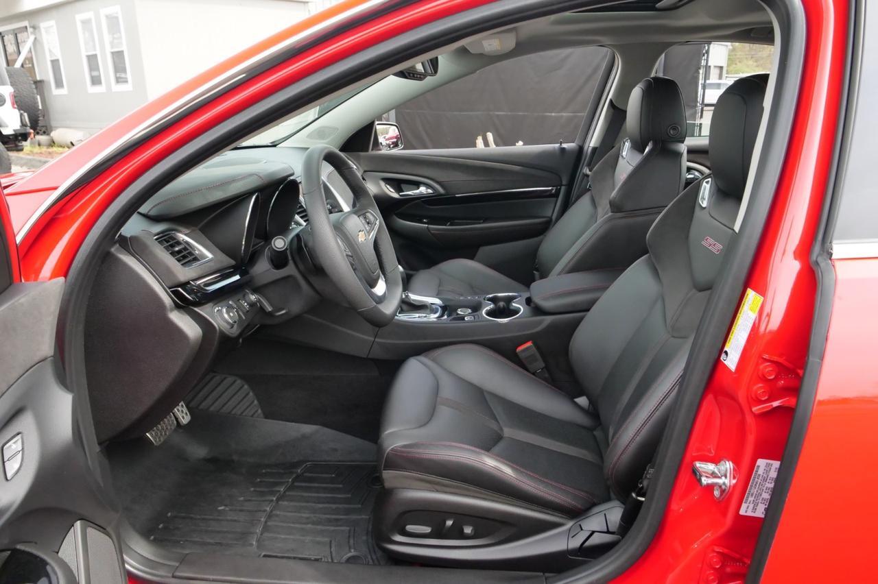 2015 Chevrolet SS / 6.2L V8 / Sunroof / Heated & Cooled Seats! Lincolnton NC