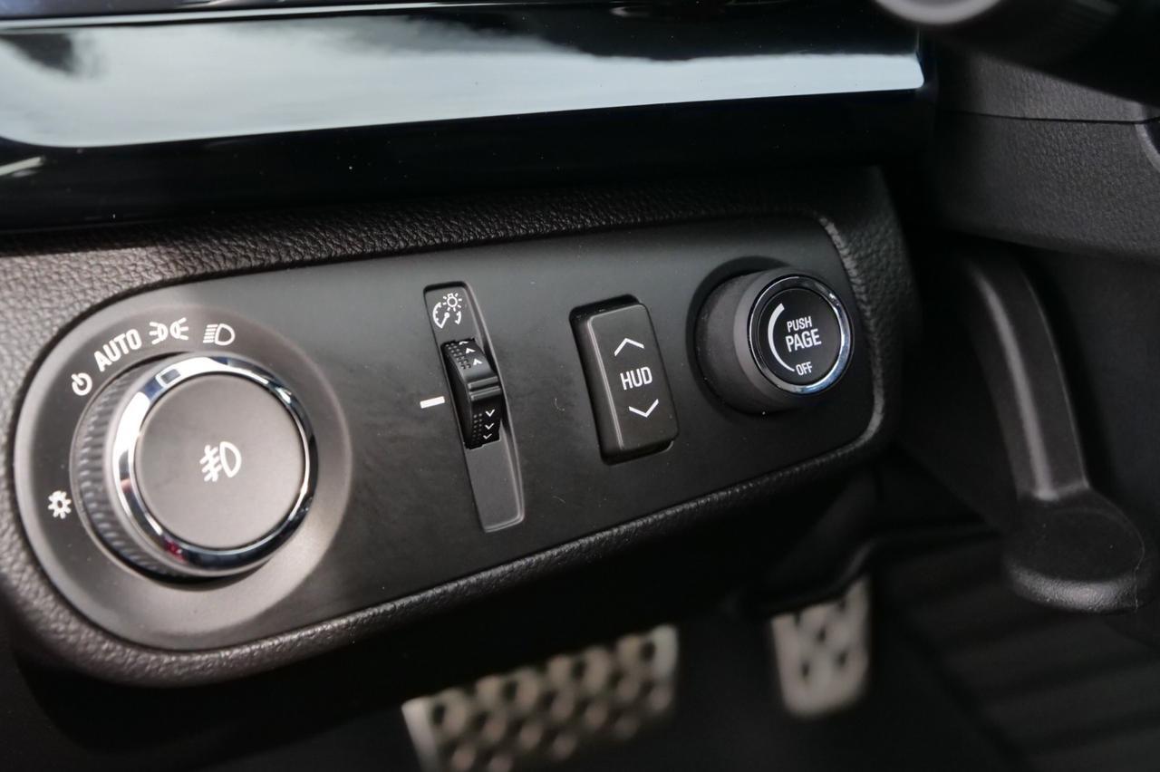 2015 Chevrolet SS / 6.2L V8 / Sunroof / Heated & Cooled Seats! Lincolnton NC