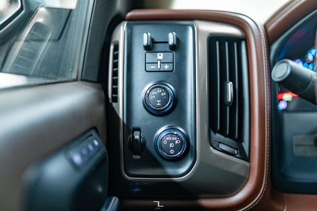 2015 Chevrolet Silverado 1500 4x4 Crew Cab High Country Leather Roof Nav BCam Red Deer AB