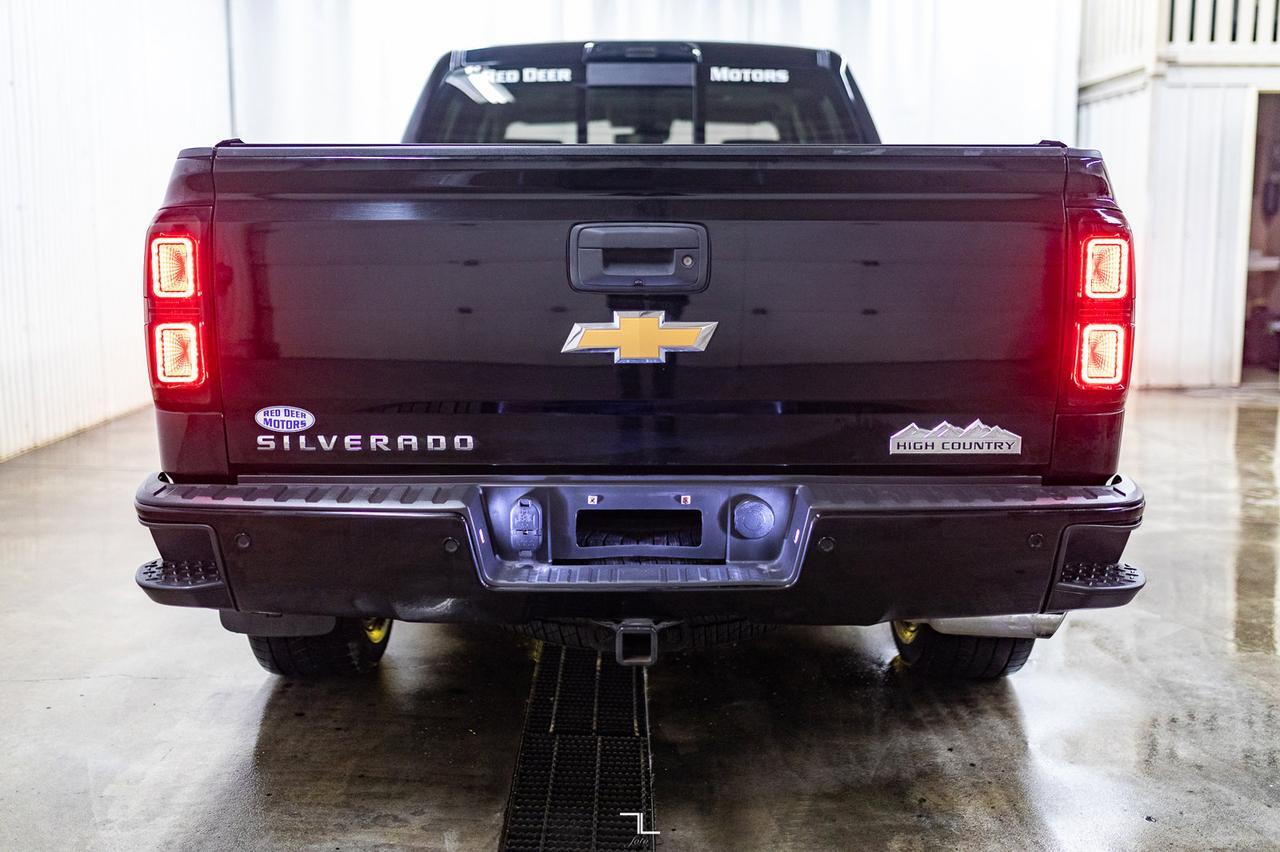2015 Chevrolet Silverado 1500 4x4 Crew Cab High Country Leather Roof Nav BCam Red Deer AB