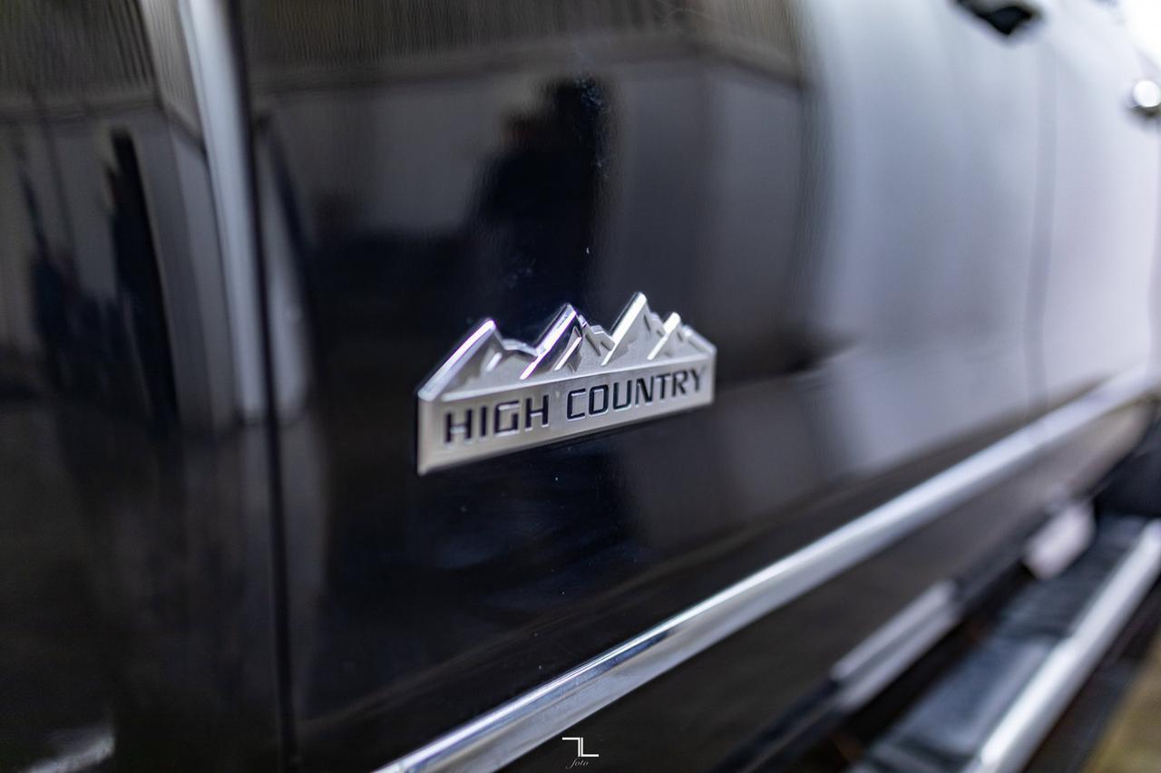 2015 Chevrolet Silverado 1500 4x4 Crew Cab High Country Leather Roof Nav BCam Red Deer AB