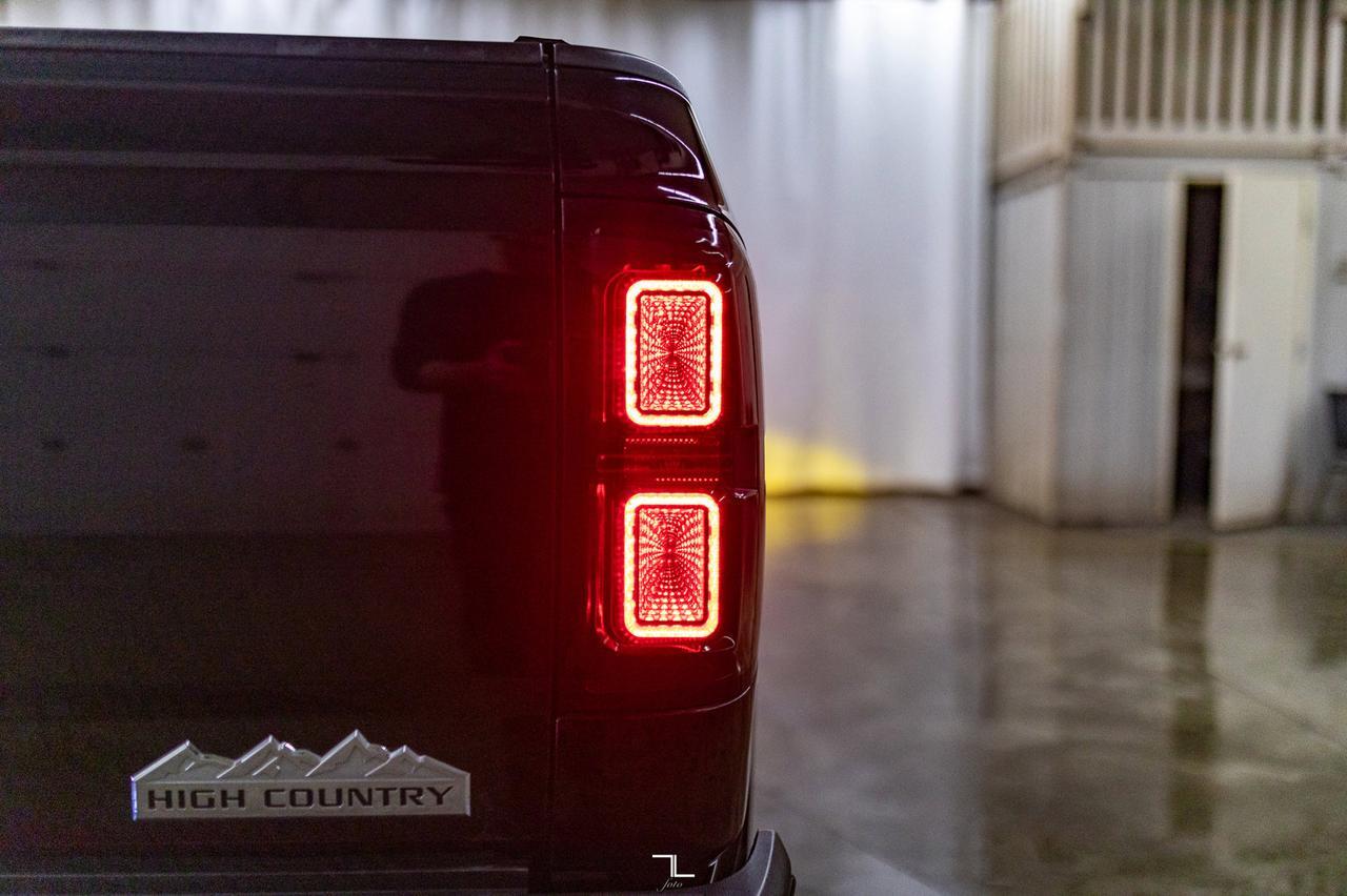 2015 Chevrolet Silverado 1500 4x4 Crew Cab High Country Leather Roof Nav BCam Red Deer AB