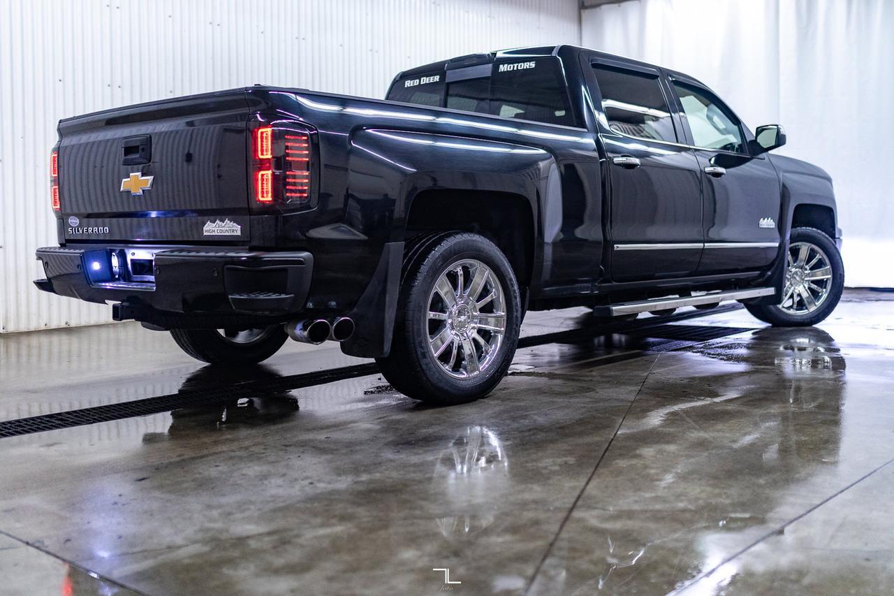 2015 Chevrolet Silverado 1500 4x4 Crew Cab High Country Leather Roof Nav BCam Red Deer AB
