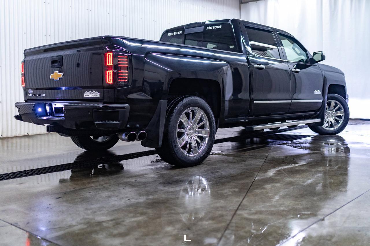 2015 Chevrolet Silverado 1500 4x4 Crew Cab High Country Leather Roof Nav BCam Red Deer AB