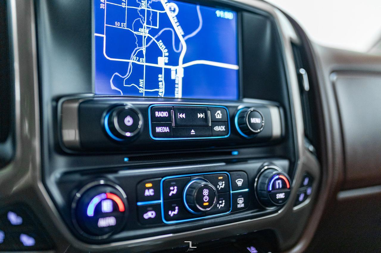 2015 Chevrolet Silverado 1500 4x4 Crew Cab High Country Leather Roof Nav BCam Red Deer AB