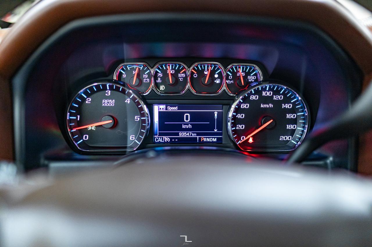 2015 Chevrolet Silverado 1500 4x4 Crew Cab High Country Leather Roof Nav Red Deer AB